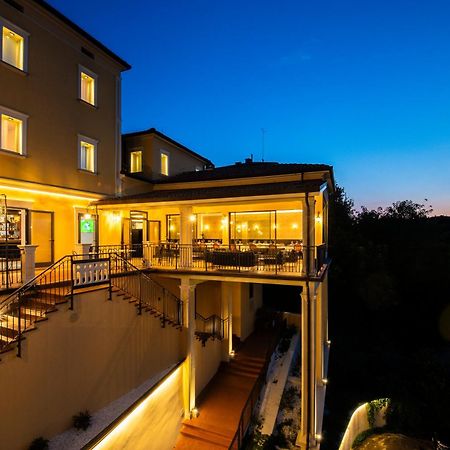 Albergo Cane 도자 외부 사진