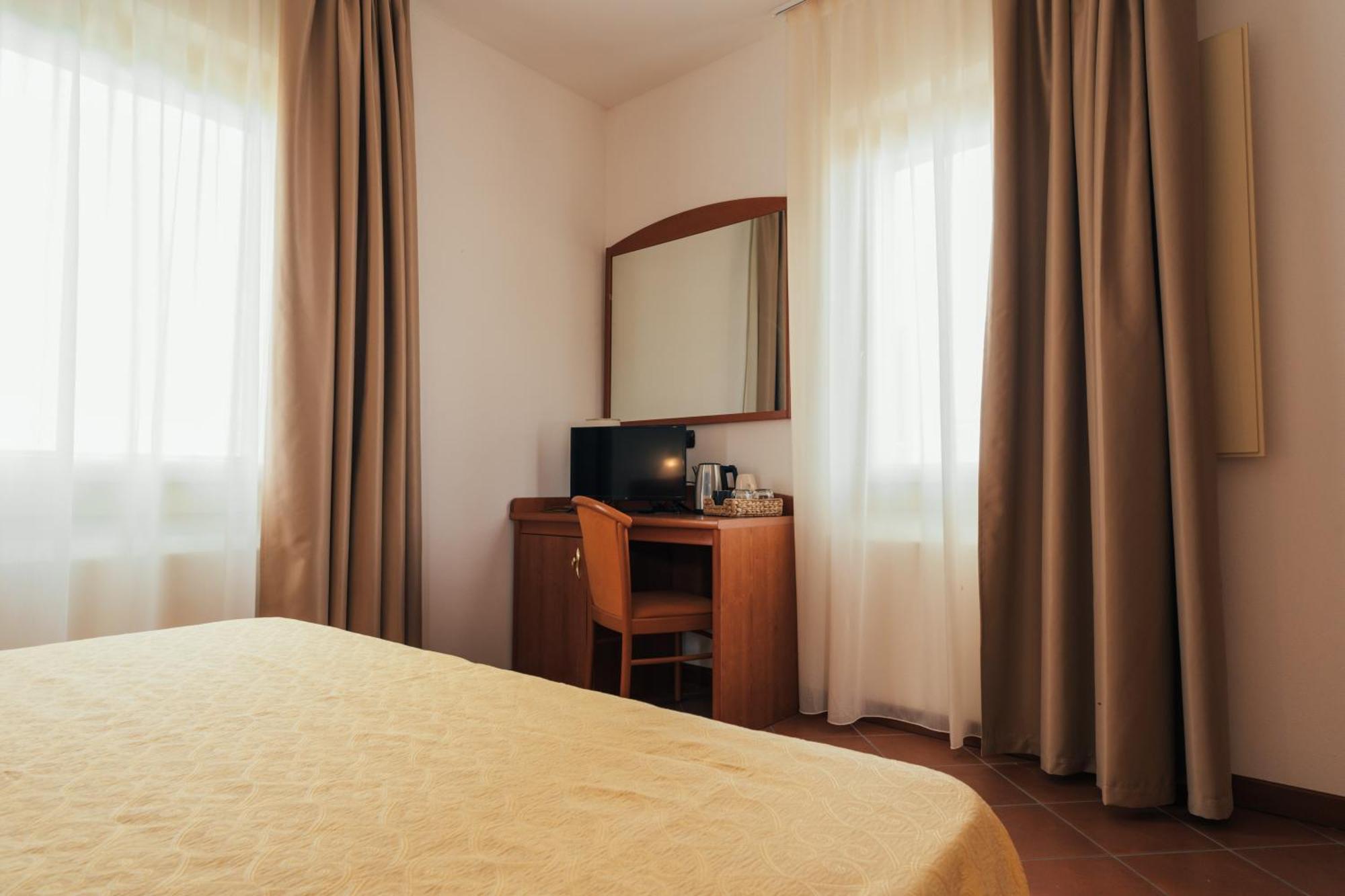 Albergo Cane 도자 외부 사진