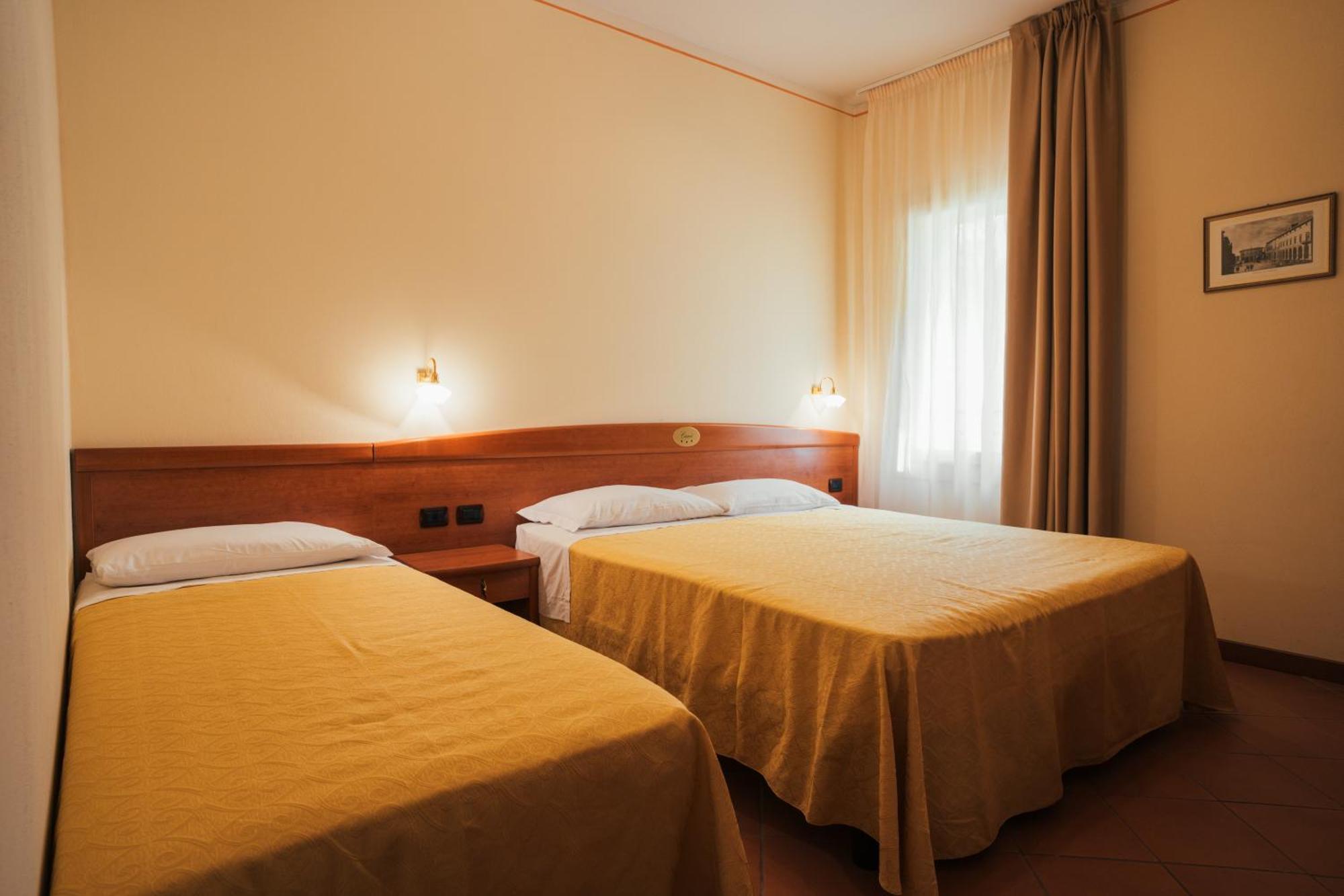 Albergo Cane 도자 외부 사진
