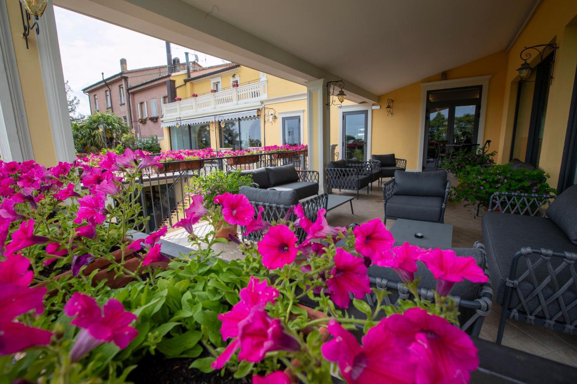Albergo Cane 도자 외부 사진