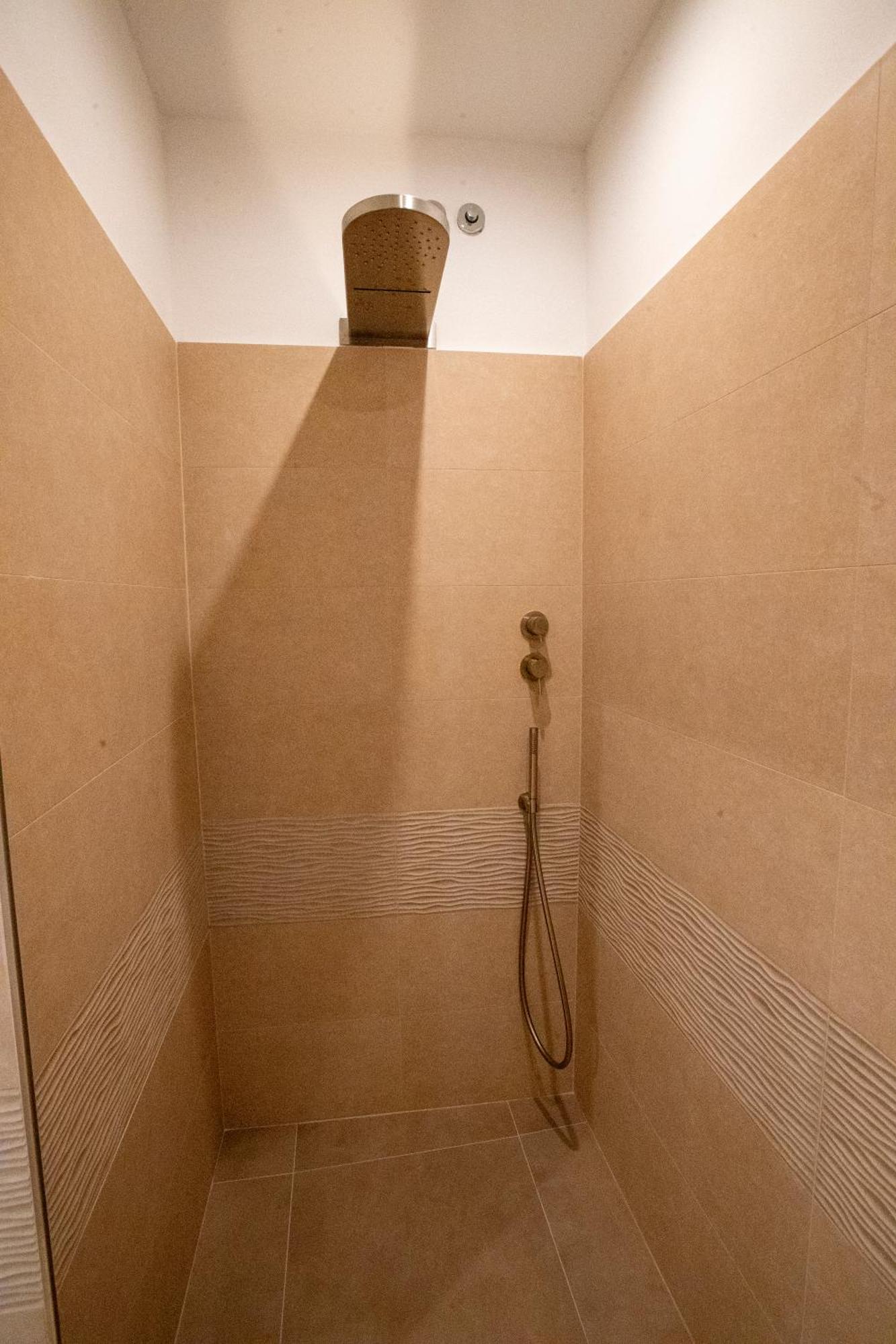 Albergo Cane 도자 외부 사진